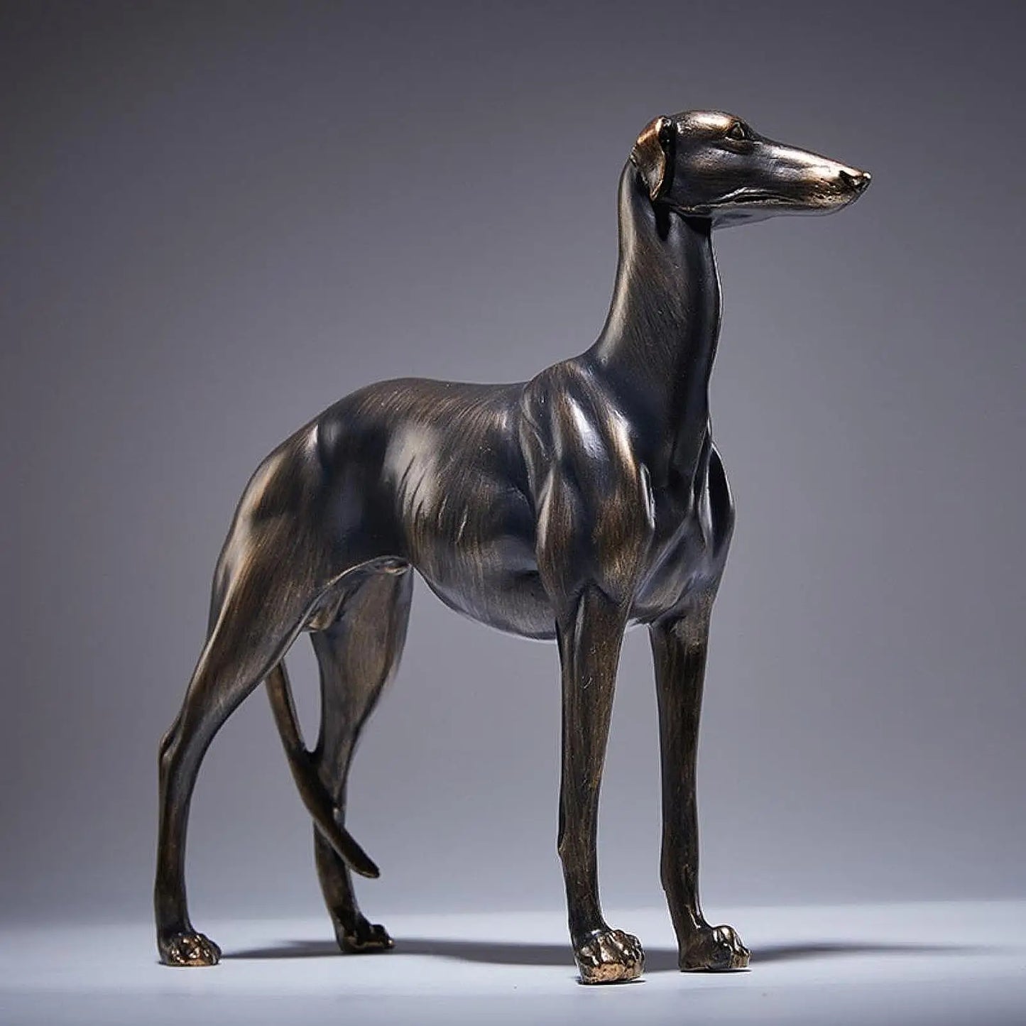 Estátua de cachorro galgo, ornamento de mesa, estatueta de animal de resina colecionável para entusiastas de animais de estimação, sala de estar, natal, quarto, hotel