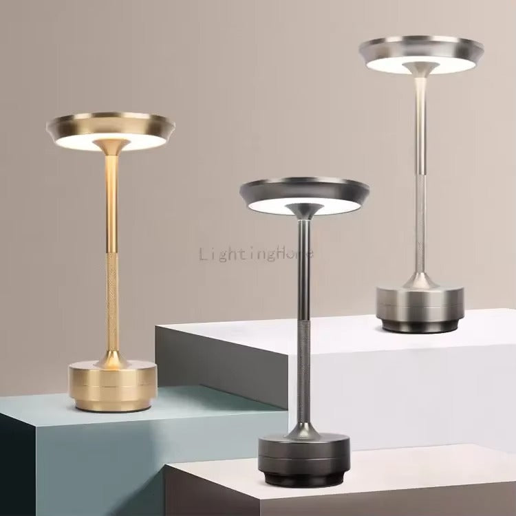 Luminária de Mesa LED com Carregamento USB e Toque Sensível