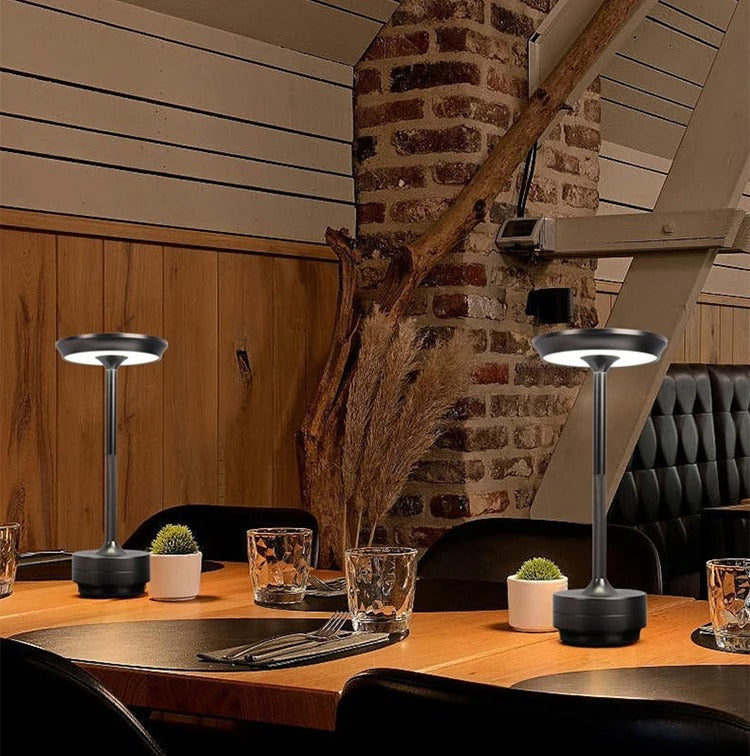 Luminária de Mesa LED com Carregamento USB e Toque Sensível