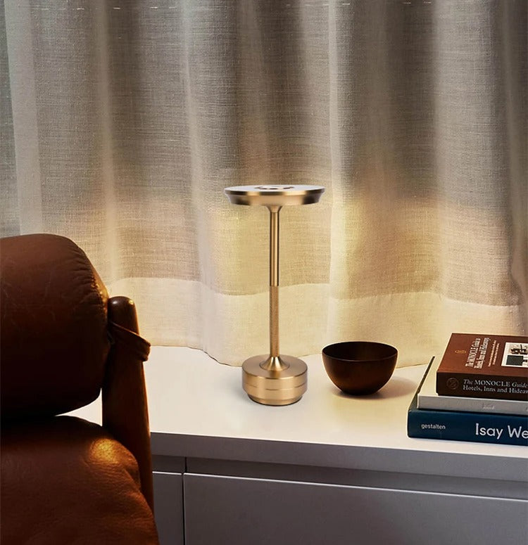 Luminária de Mesa LED com Carregamento USB e Toque Sensível