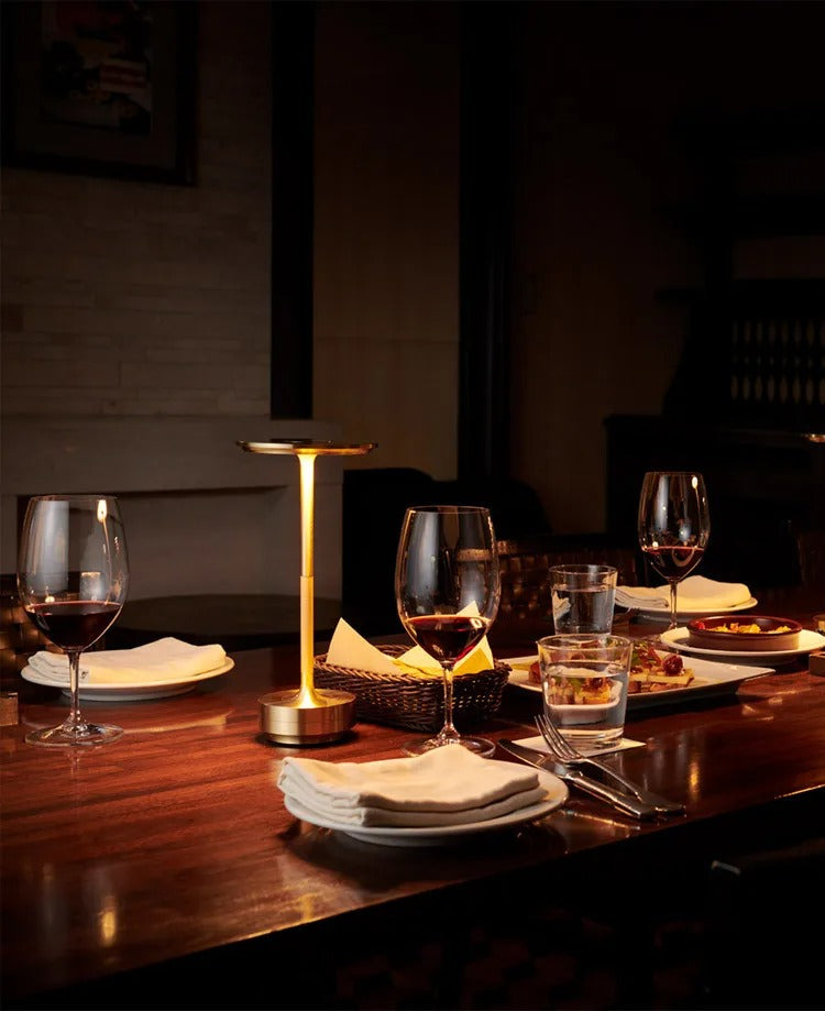 Luminária de Mesa LED com Carregamento USB e Toque Sensível