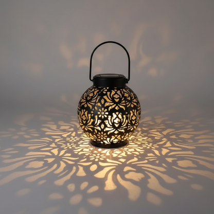 Luminária Solar de Ferro com Design Oco para Jardim