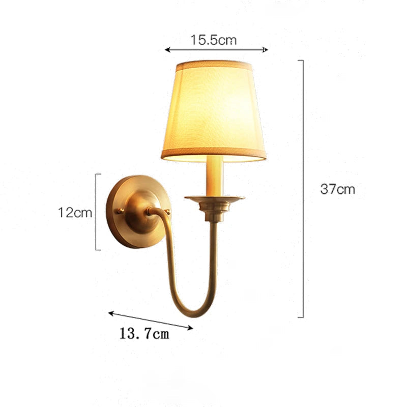 Luminária de Parede Elegância Clássica | Cobre Dourado