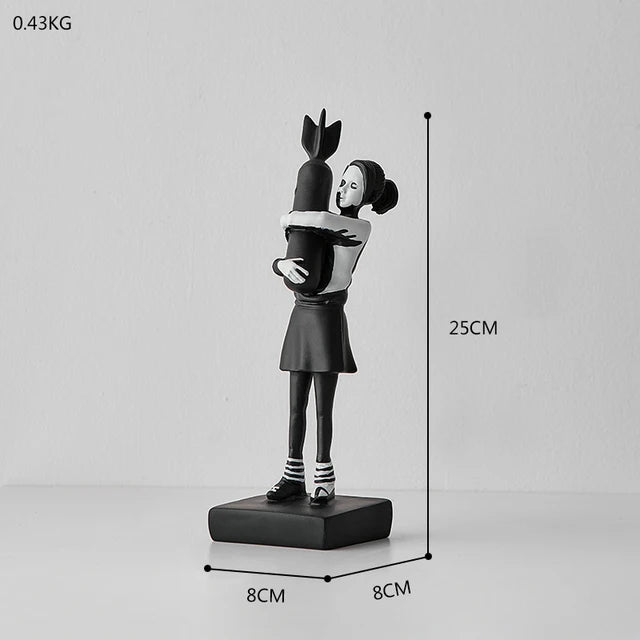Novo bancosy abraçando bomba menina resina estátua escultura decoração para casa hugger abraçando bomba de paz menina acessórios sala estar decoração