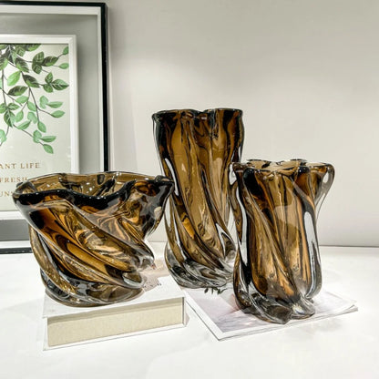 Café moderno vaso de vidro colorido, arranjo floral, decoração high-end, luxo, criativo, tábua espiral, luz, casa e escritório