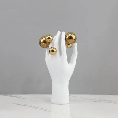 Escultura Decorativa Mãos com Esferas | Resina Dourada e Prata