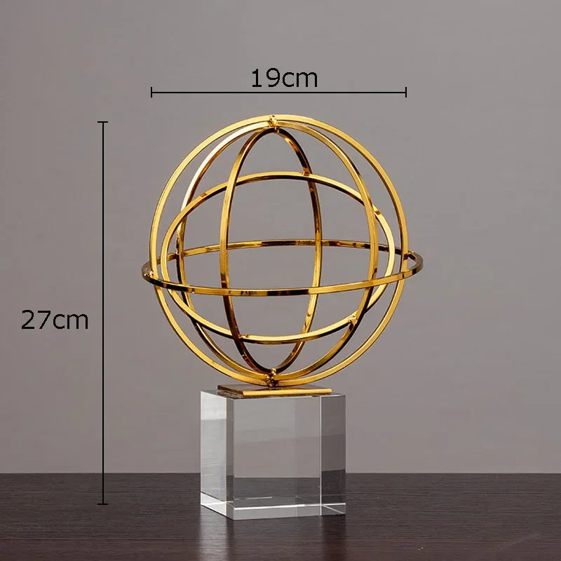 Estátua Geométrica de Metal