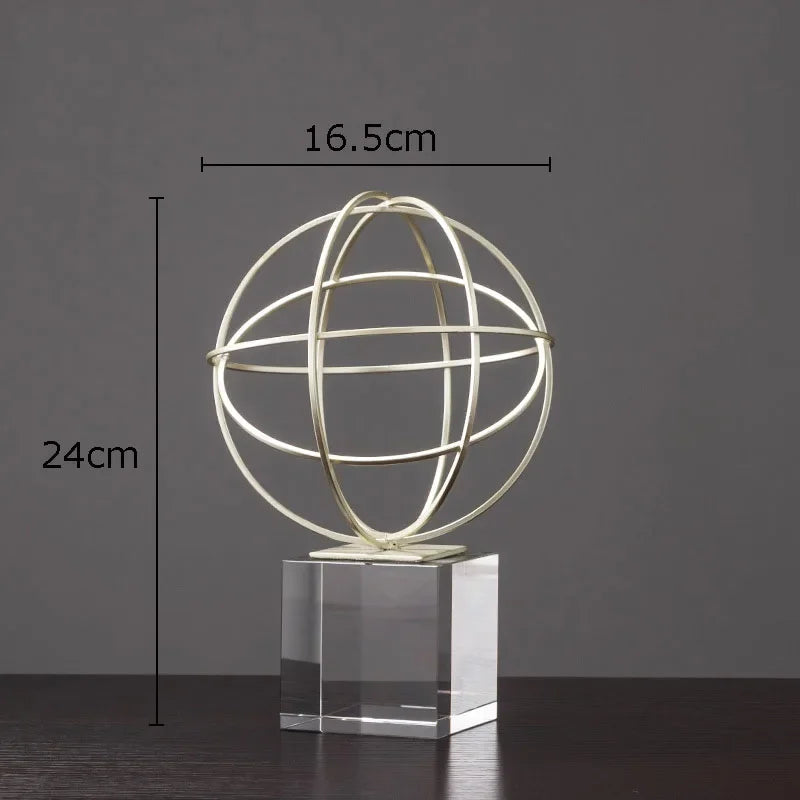 Estátua Geométrica de Metal