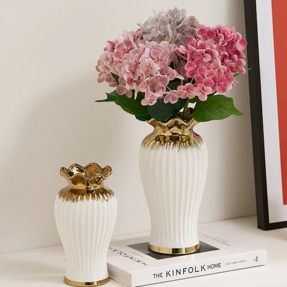 Vaso de cerâmica estilo creme, sensação branca de alta qualidade, arranjo de flores de rosas nutritivas com água, mesa de jantar retrô francesa para sala de estar