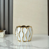 Vaso Cerâmico com Ornamentos Dourados