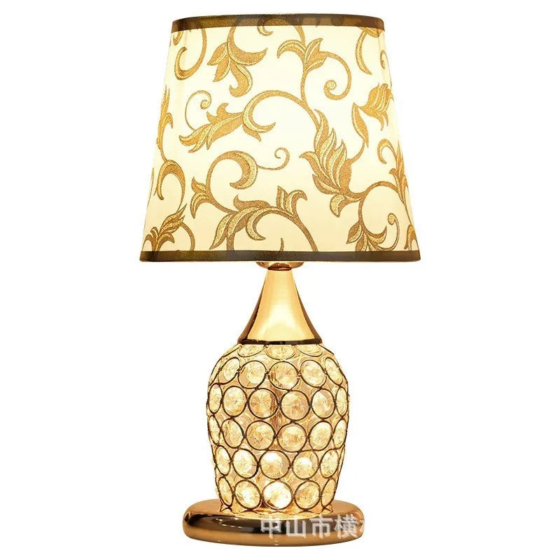 Candeeiro de mesa de cristal estilo europeu, simples, moderno, quarto, quente, romântico, criativo, decorativo, lâmpada de cabeceira